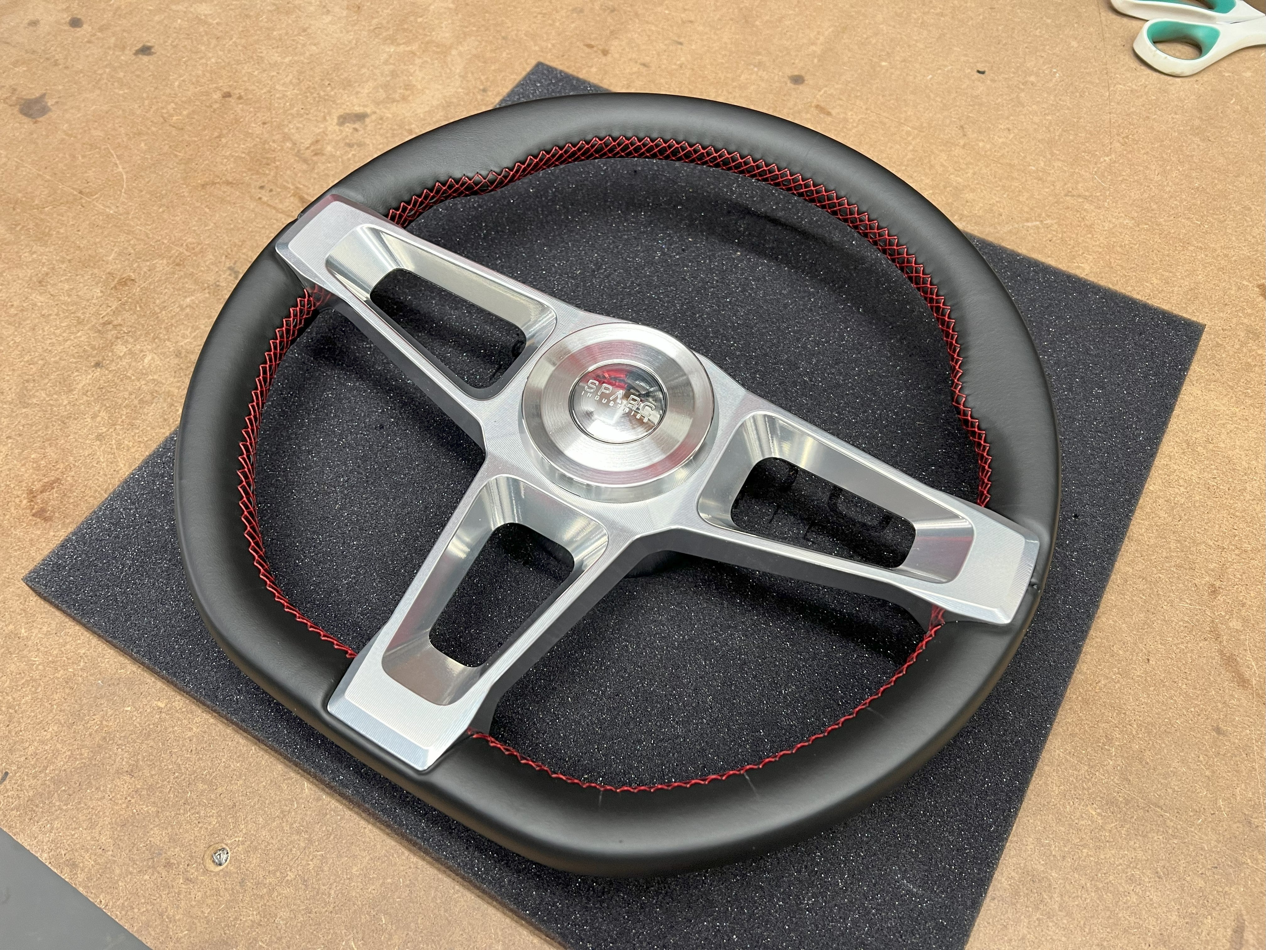 SPARC INDUSTRIES FLUX STEERING WHEEL