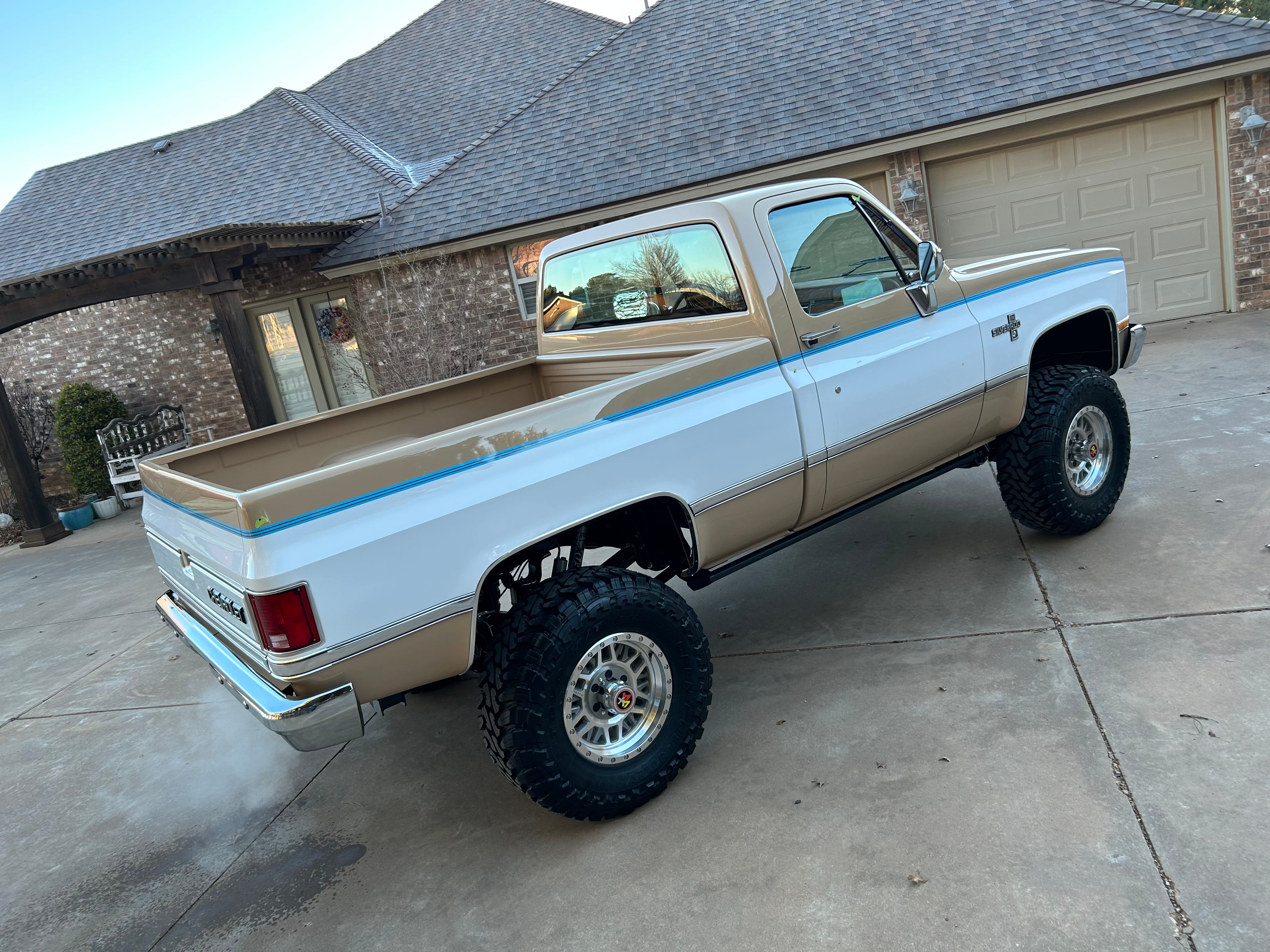 1973-86 Squarebody Truck DOT Flush Mount Rubber Less Glass. Made in America.