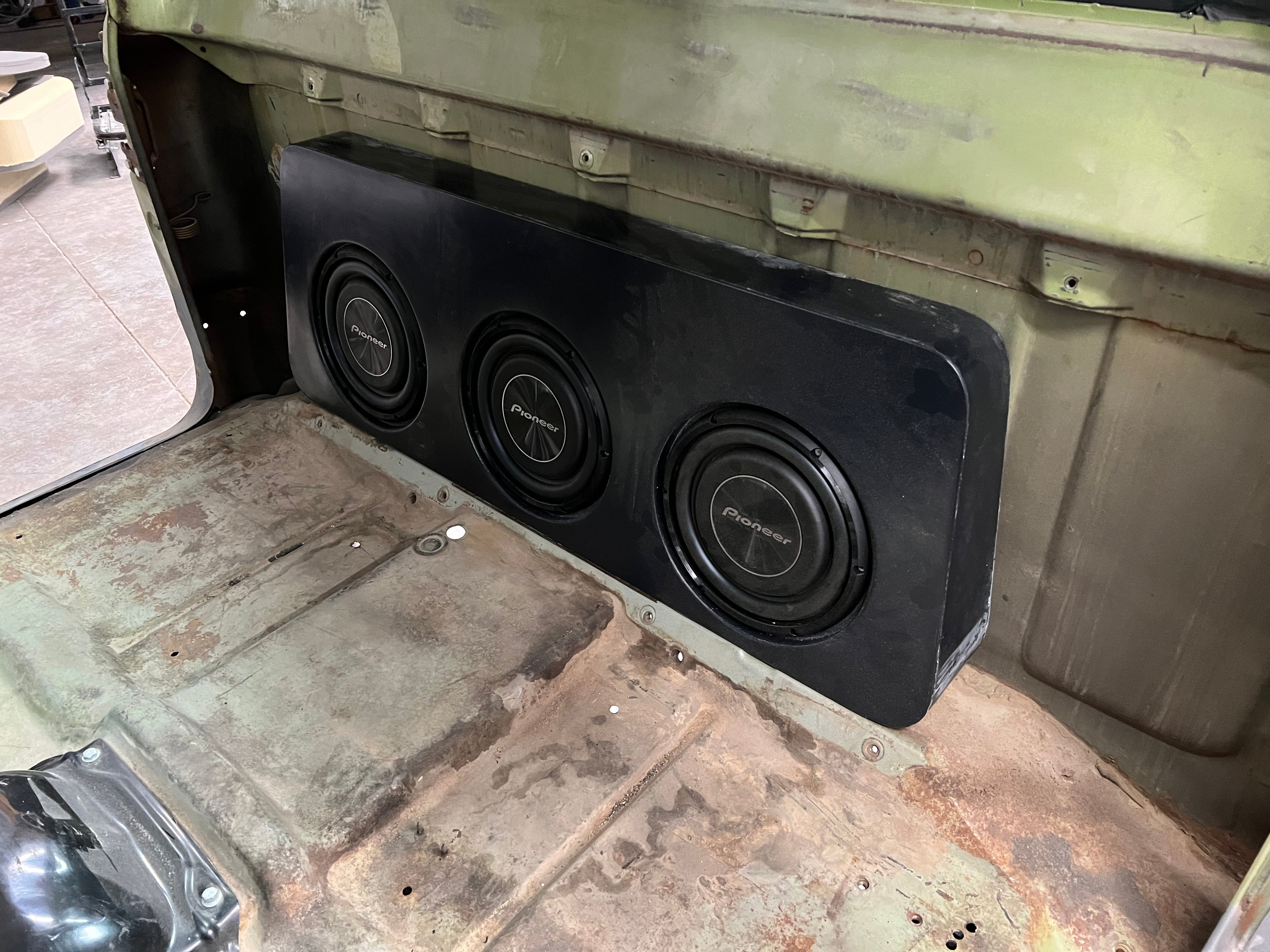 CUSTOM 3 SUB-WOOFER FIBERGLASS ENCLOSURE (SUB BOX)